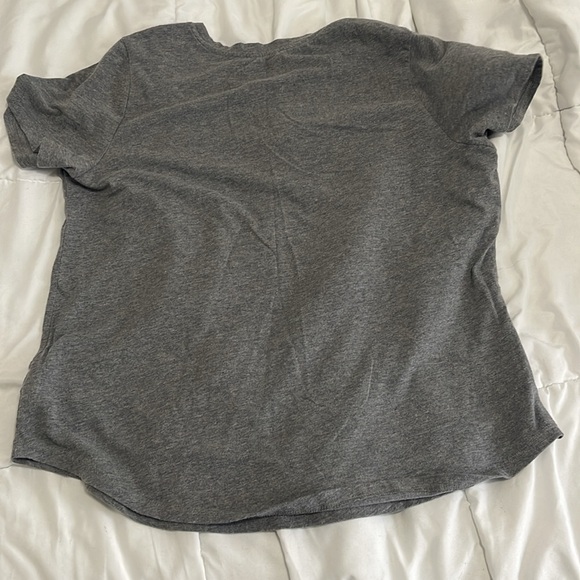 old navy womens tshirt - Picture 4 of 4